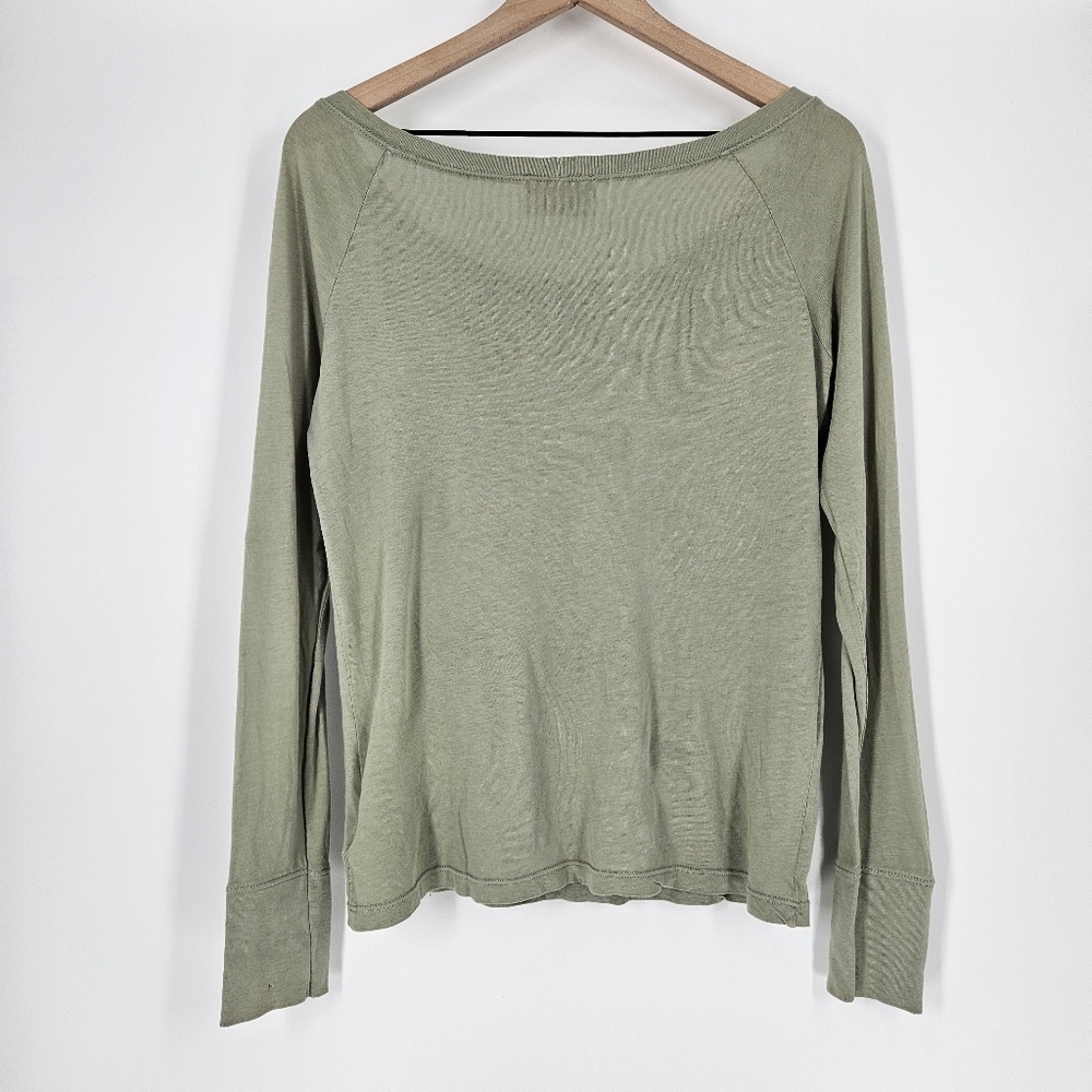 Juicy Couture Vintage 2006 Light Green Juicy Girls Rule Long Sleeve T-shirt - Picture 6 of 10